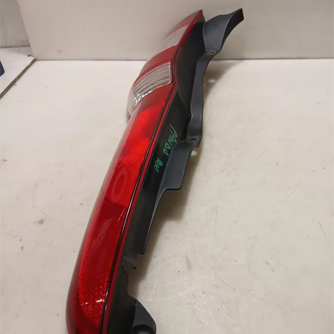 Fanale posteriore destro 11/04>