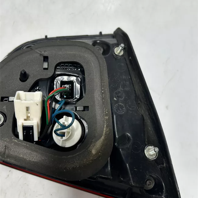 Fanale posteriore parte interno destro Led