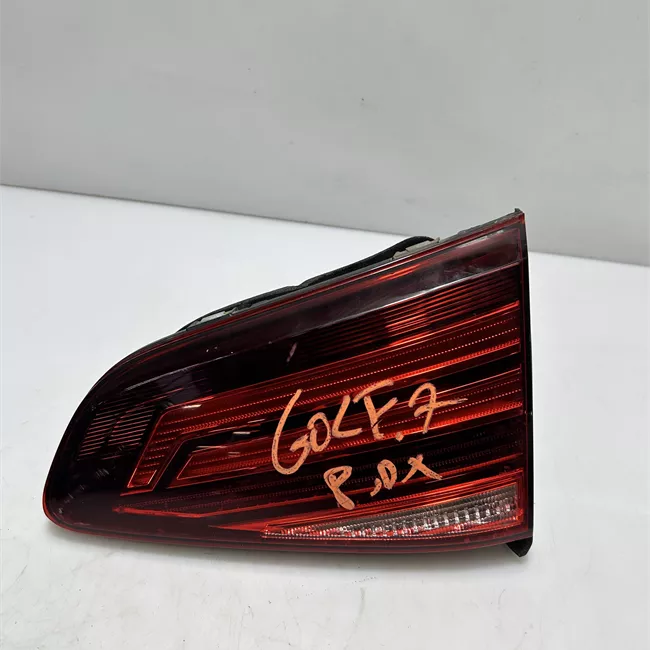 Fanale posteriore parte interno destro Oscurato