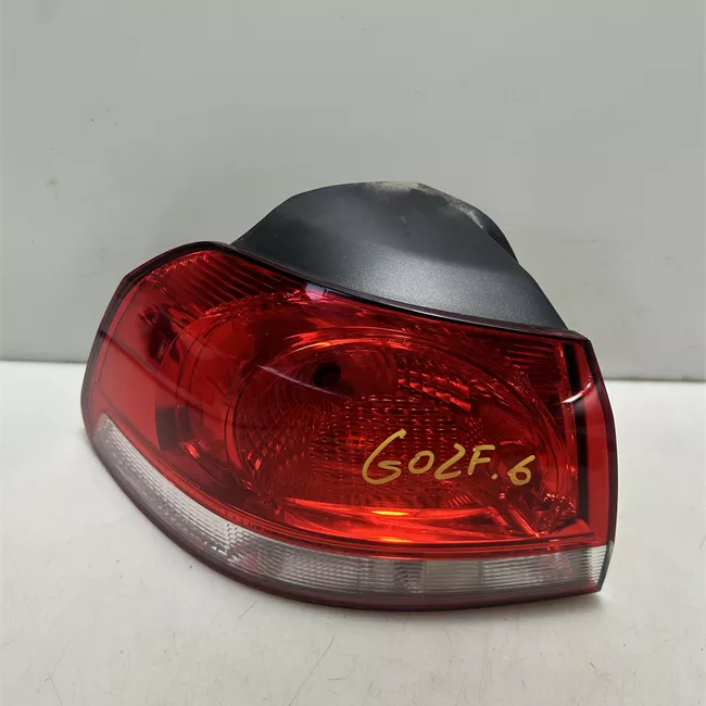 Fanale posteriore parte esterno sinistro VALEO