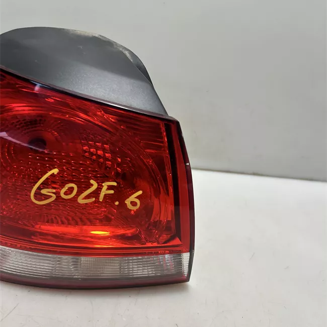 Fanale posteriore parte esterno sinistro VALEO