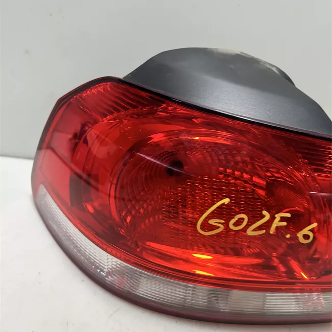 Fanale posteriore parte esterno sinistro VALEO