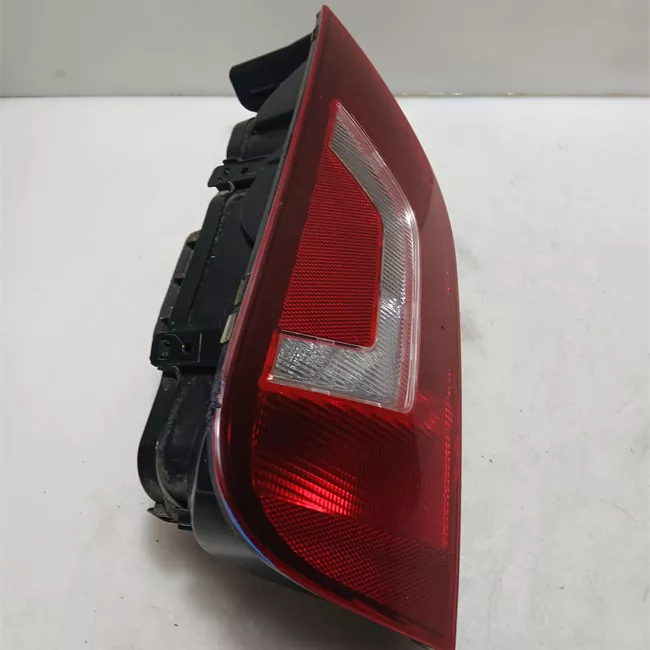 Fanale posteriore sinistro