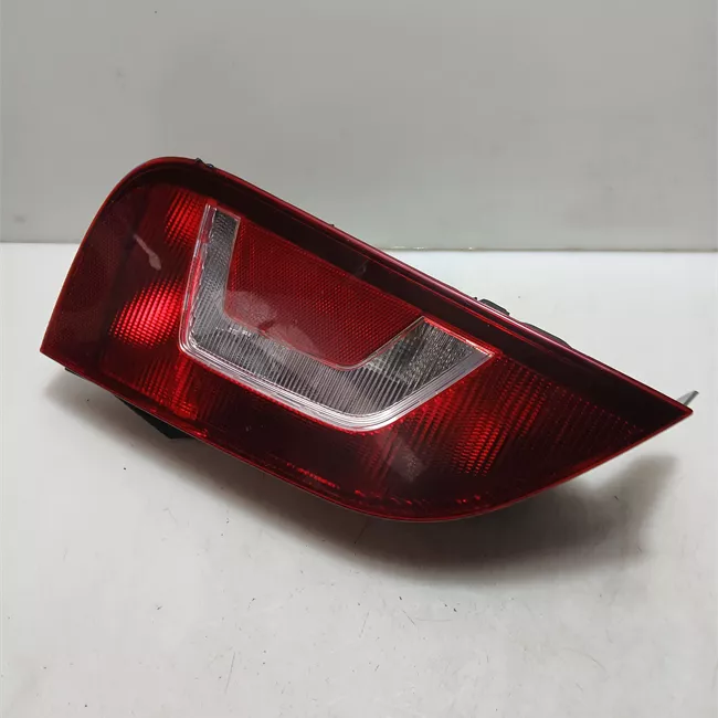 Fanale posteriore sinistro