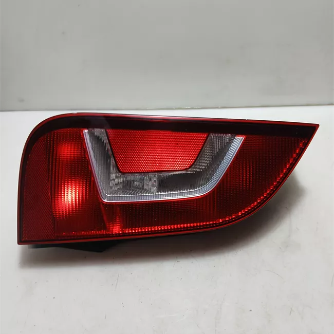 Fanale posteriore sinistro