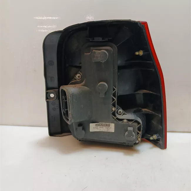 Fanale posteriore sinistro