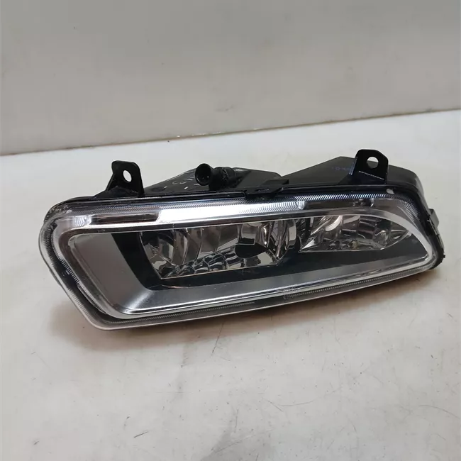 Proiettore fendinebbia destro Fendinebbia