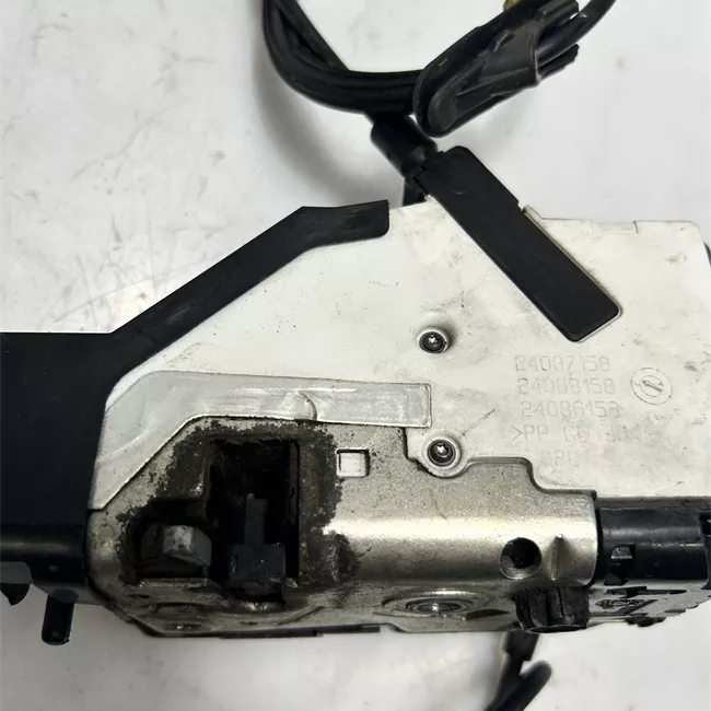 Serratura porta anteriore sinistra