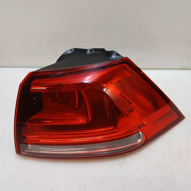 Fanale posteriore parte esterno destro