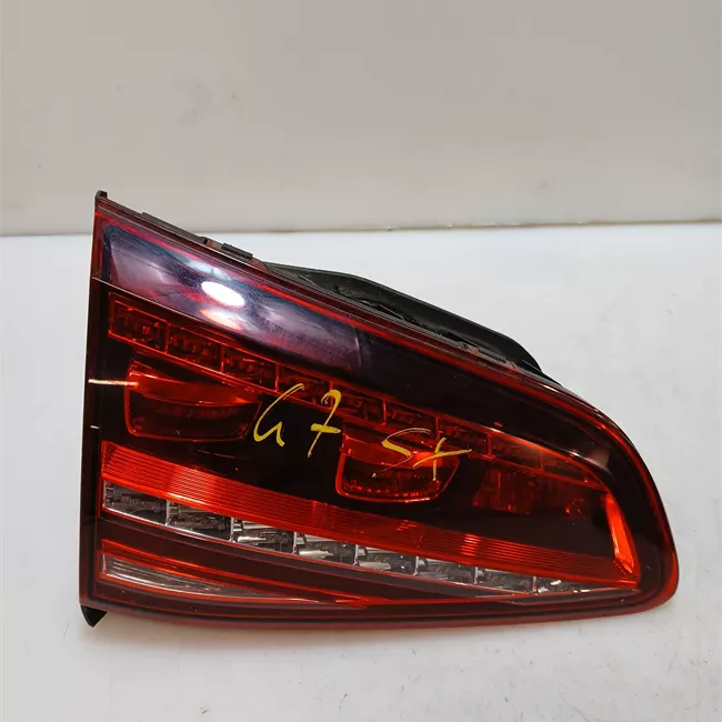 Fanale posteriore parte interno sinistro Led