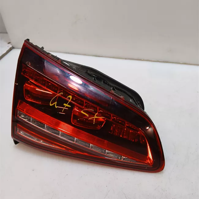 Fanale posteriore parte interno sinistro Led