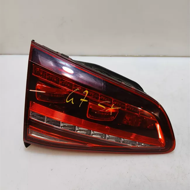 Fanale posteriore parte interno sinistro Led