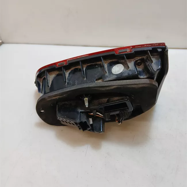 Fanale posteriore parte interno sinistro Led