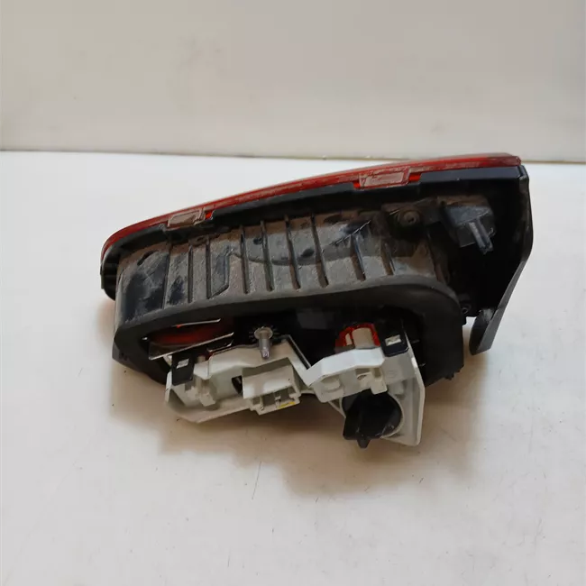 Fanale posteriore parte interno sinistro