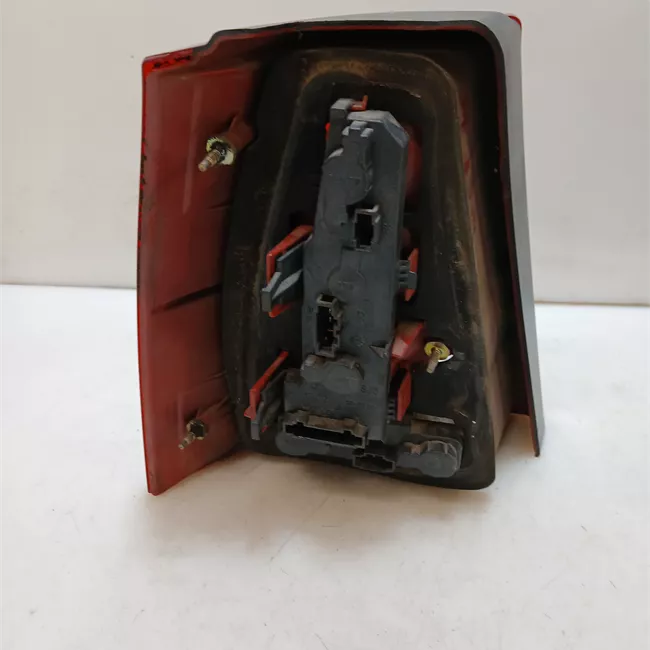 Fanale posteriore destro bianco