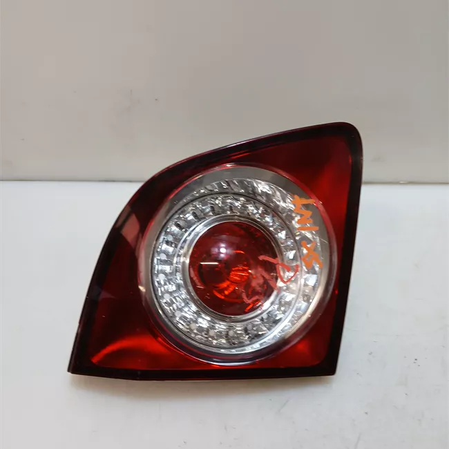 Fanale posteriore parte interno sinistro VALEO