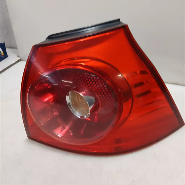 Fanale posteriore parte esterno destro