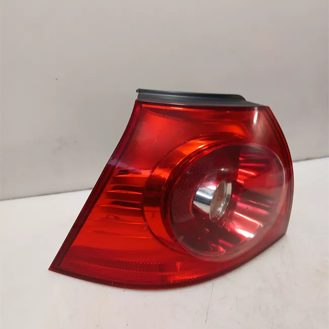 Fanale posteriore parte esterno sinistro