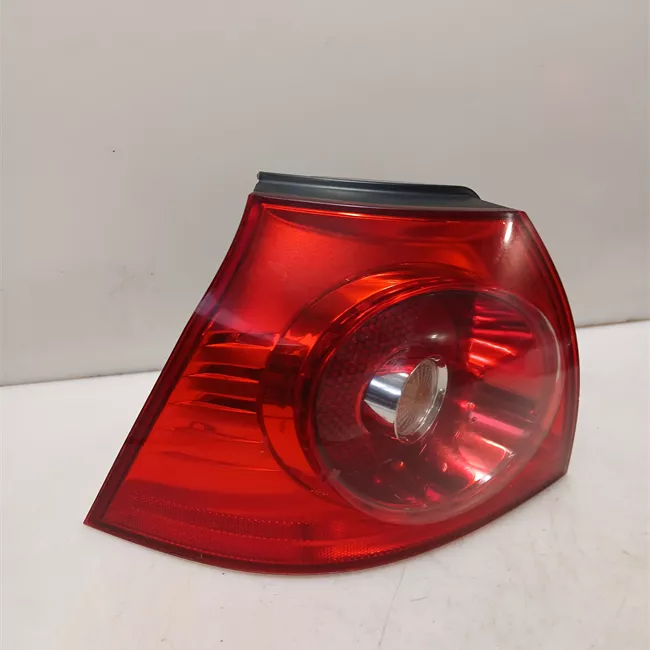 Fanale posteriore parte esterno sinistro