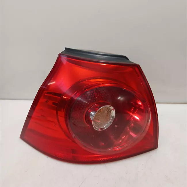 Fanale posteriore parte esterno sinistro