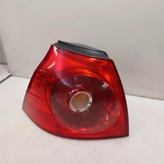 Fanale posteriore parte esterno sinistro