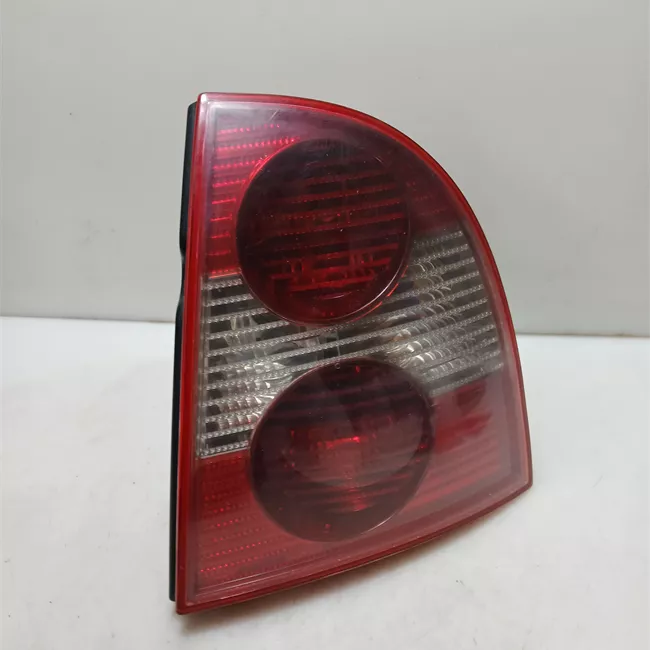 Fanale posteriore parte esterno destro