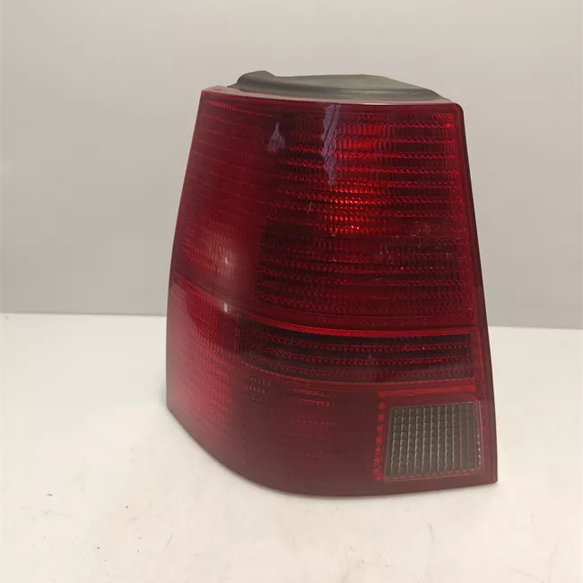 Fanale posteriore sinistro rosso