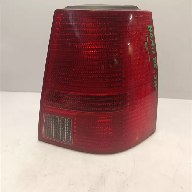 Fanale posteriore destro rosso