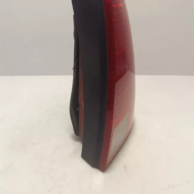 Fanale posteriore destro rosso