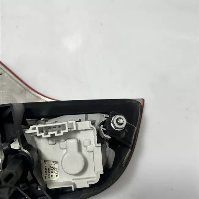 Fanale posteriore parte interno sinistro