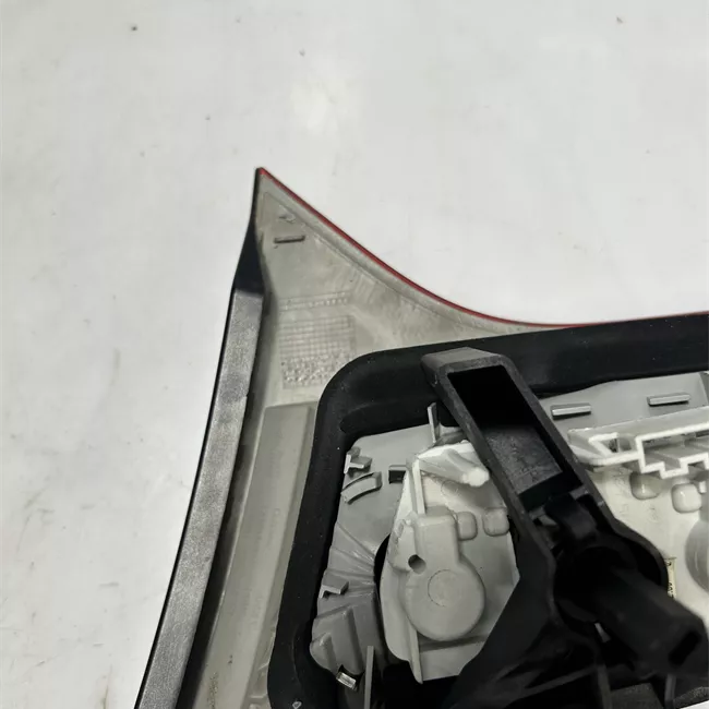 Fanale posteriore parte interno sinistro