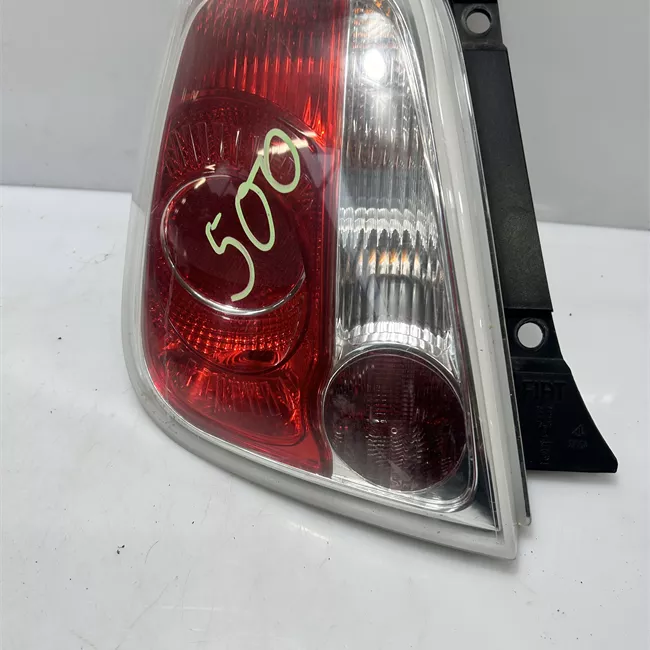 Fanale posteriore sinistro