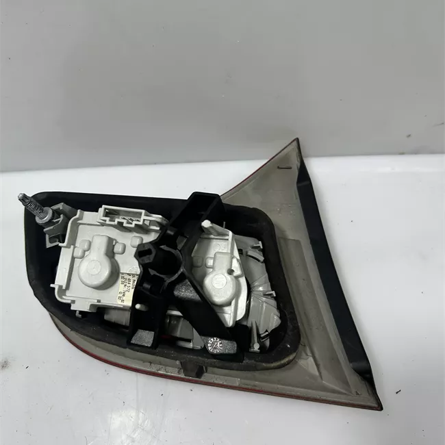 Fanale posteriore parte interno destro