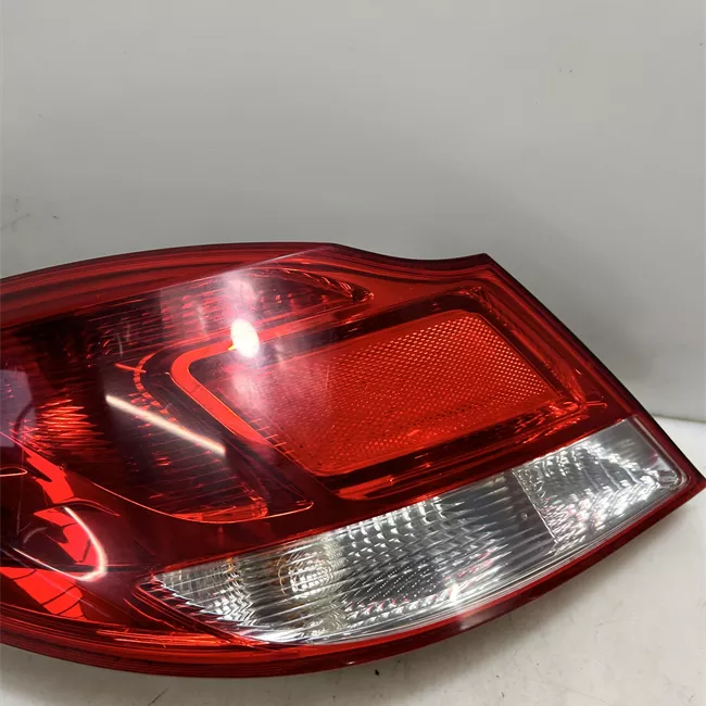 Fanale posteriore sinistro