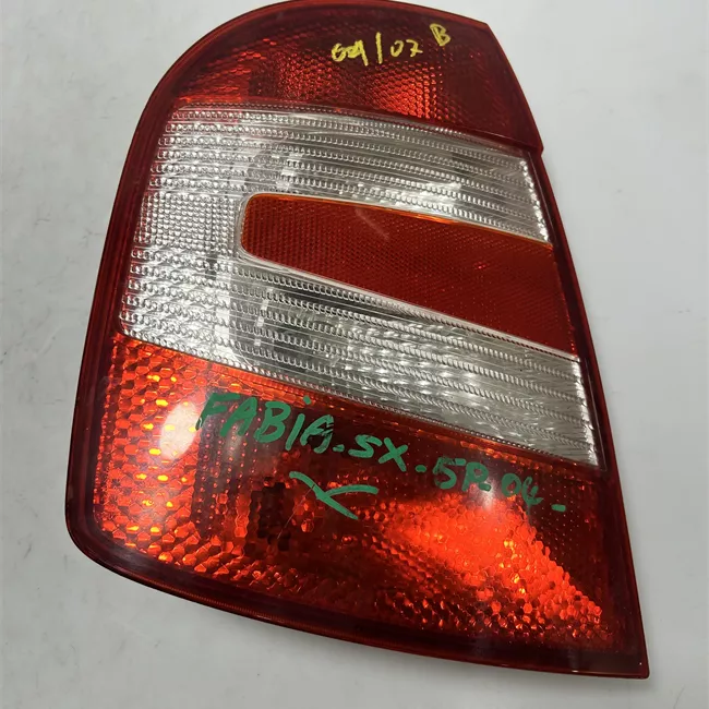 Fanale posteriore sinistro