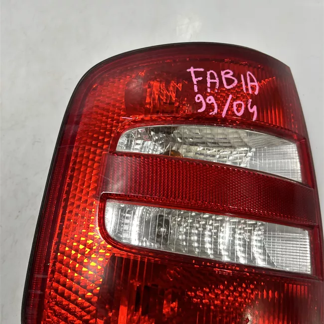 Fanale posteriore sinistro