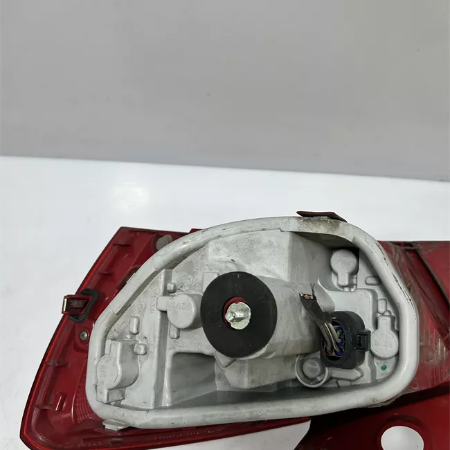 Fanale posteriore sinistro