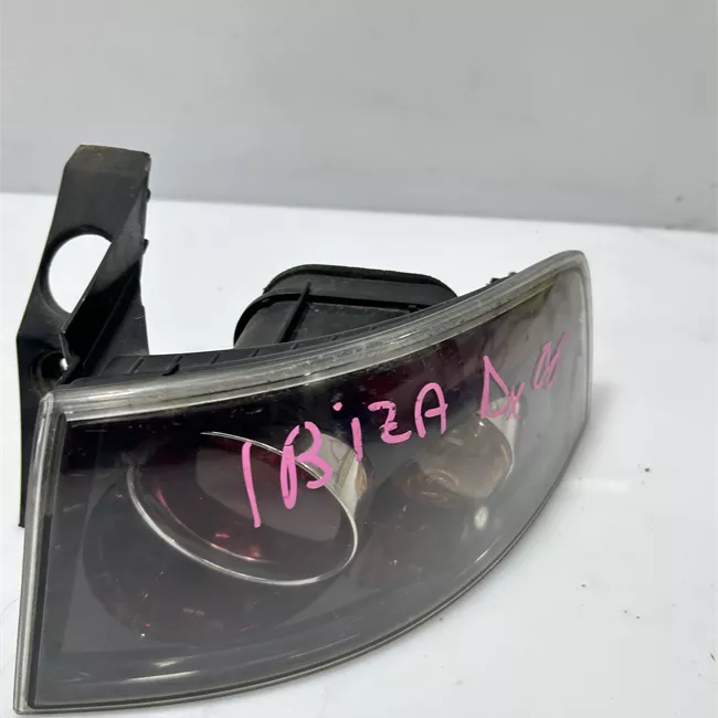 Fanale posteriore parte esterno destro ri oscurati
