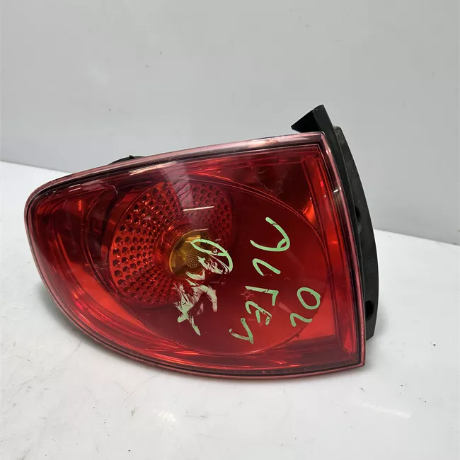 Fanale posteriore sinistro Nero