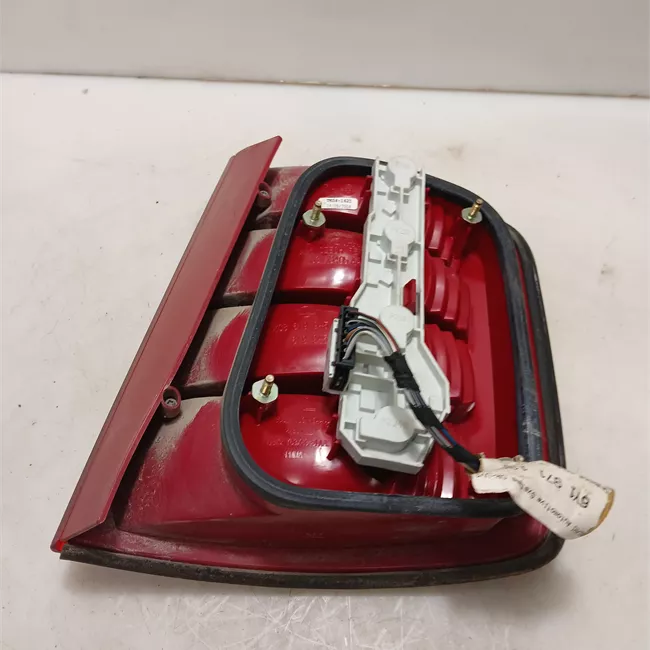 Fanale posteriore sinistro