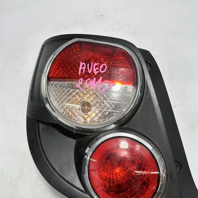 Fanale posteriore sinistro