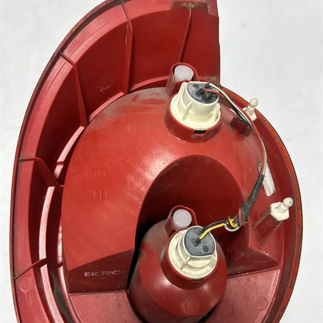 Fanale posteriore sinistro