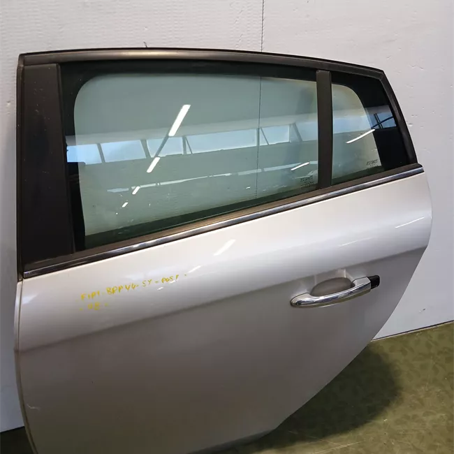 Porta posteriore sinistra