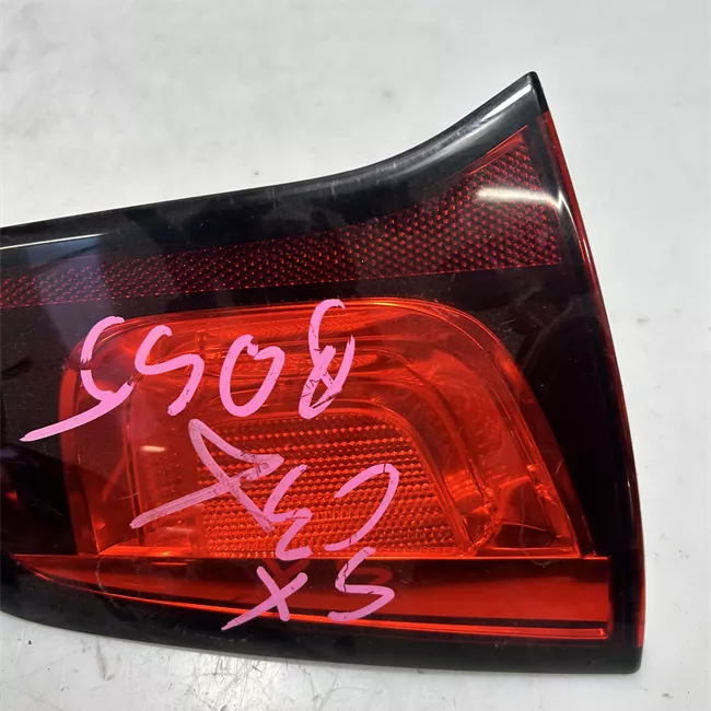 Fanale posteriore parte interno sinistro