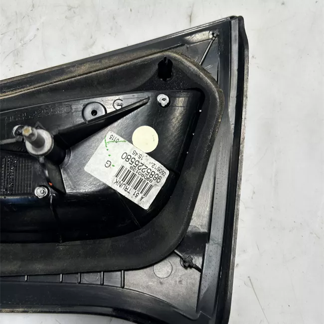 Fanale posteriore parte interno sinistro