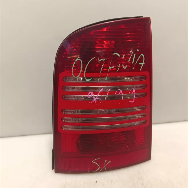 Fanale posteriore sinistro 00<