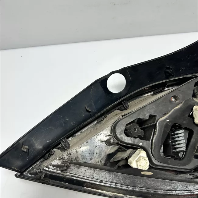 Fanale posteriore sinistro HELLA