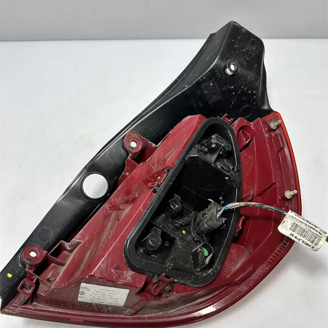 Fanale posteriore sinistro