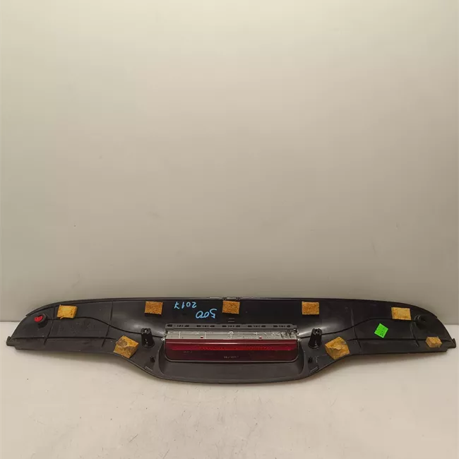 Fanale stop supplementare lunotto oscurato