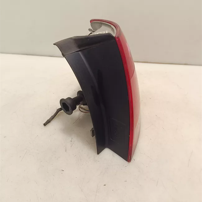 Fanale posteriore parte esterno destro